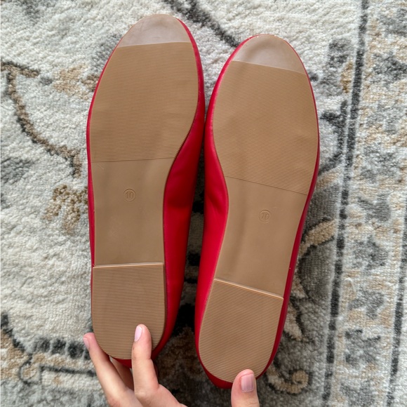 Red flats - Picture 3 of 4